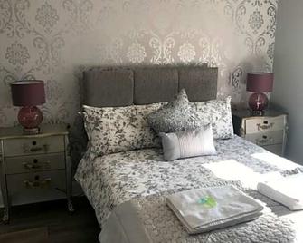 Mickering Barn - Aughton - Bedroom