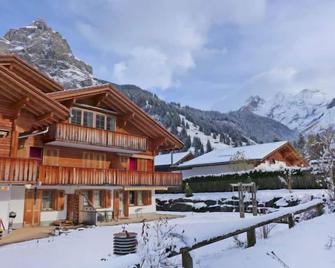 Laerchehus Ost by Interhome - Kandersteg - Building