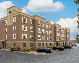 Extended Stay America Suites - Detroit - Dearborn - Dearborn - Byggnad