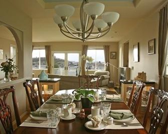 Sleeping Bulldog Bed and Breakfast - Seattle - Spisestue