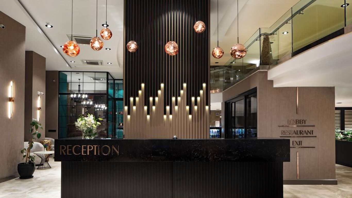 فندق أوركا رويال