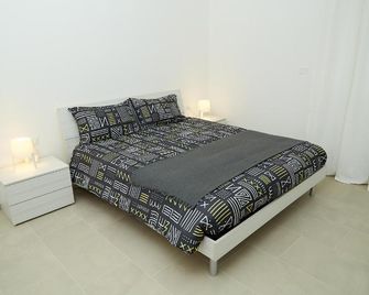 Scirocco Guest House - Brindisi - Schlafzimmer