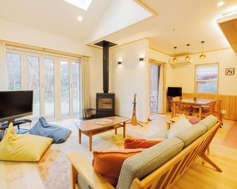 Zao Firefly Garden Rental Villa with Open Air Ho / Kattagun Miyagi - Zao - Soggiorno