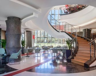 UNA Hotel Malpensa - Cerro Maggiore - Lobby
