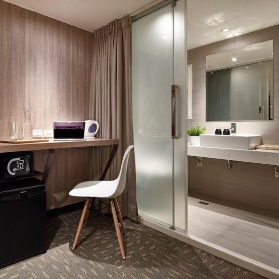 Via Hotel Loft image 1