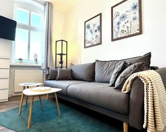 Ferienwohnung Am Harz Mit Kueche, Balkon - Ballenstedt - Wohnzimmer