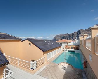 Casa Puesta del sol - Los Gigantes - Bể bơi