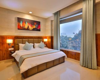 Clay Inn Hotel, Sohna Road, Sector 49, Gurugram - Gurugram - Schlafzimmer