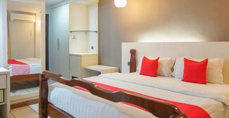 OYO 89411 900 Inn - Bintulu - Camera da letto