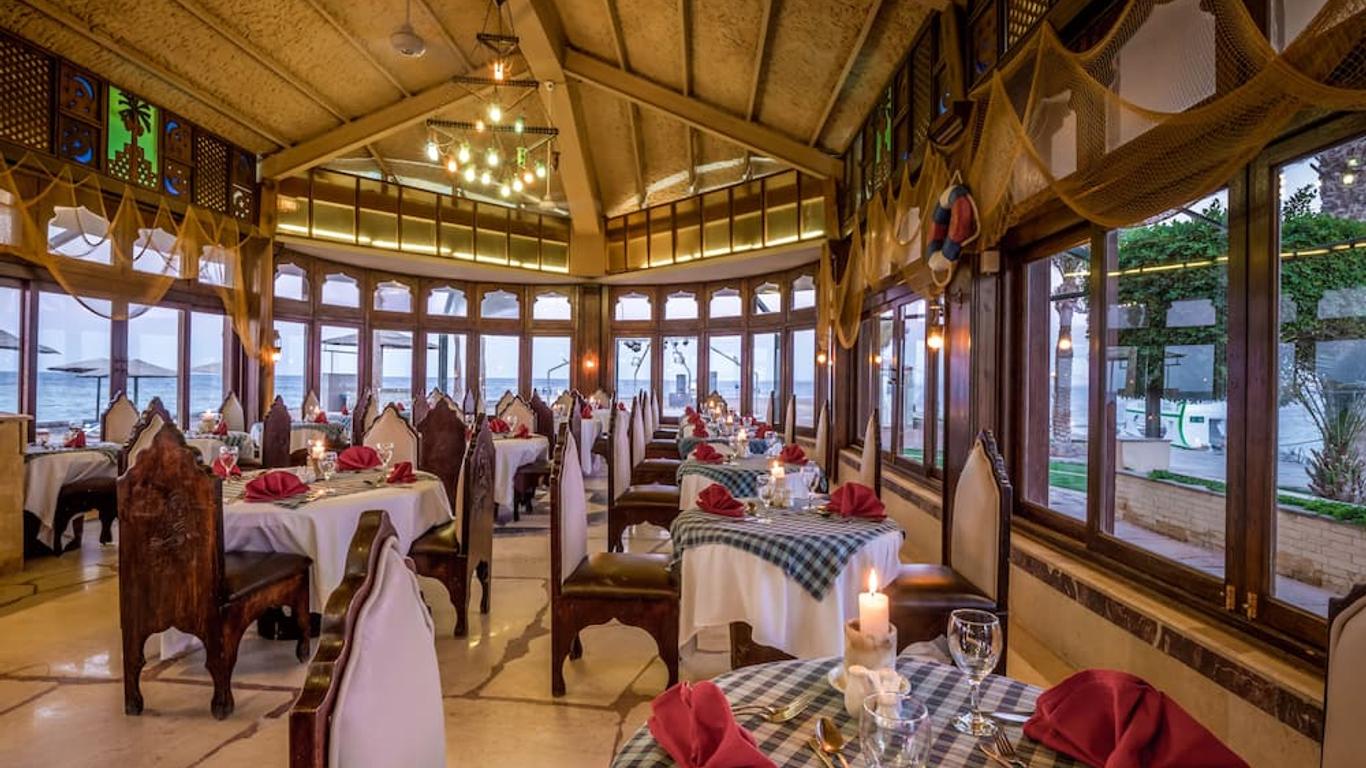 Sunny Days El Palacio Resort & Spa