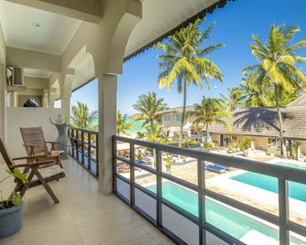 Paje Beach Apartments & Hotel - Paje - Balkón