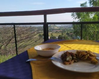 Ack Guesthouse Homa Bay - Homa Bay - Balcony
