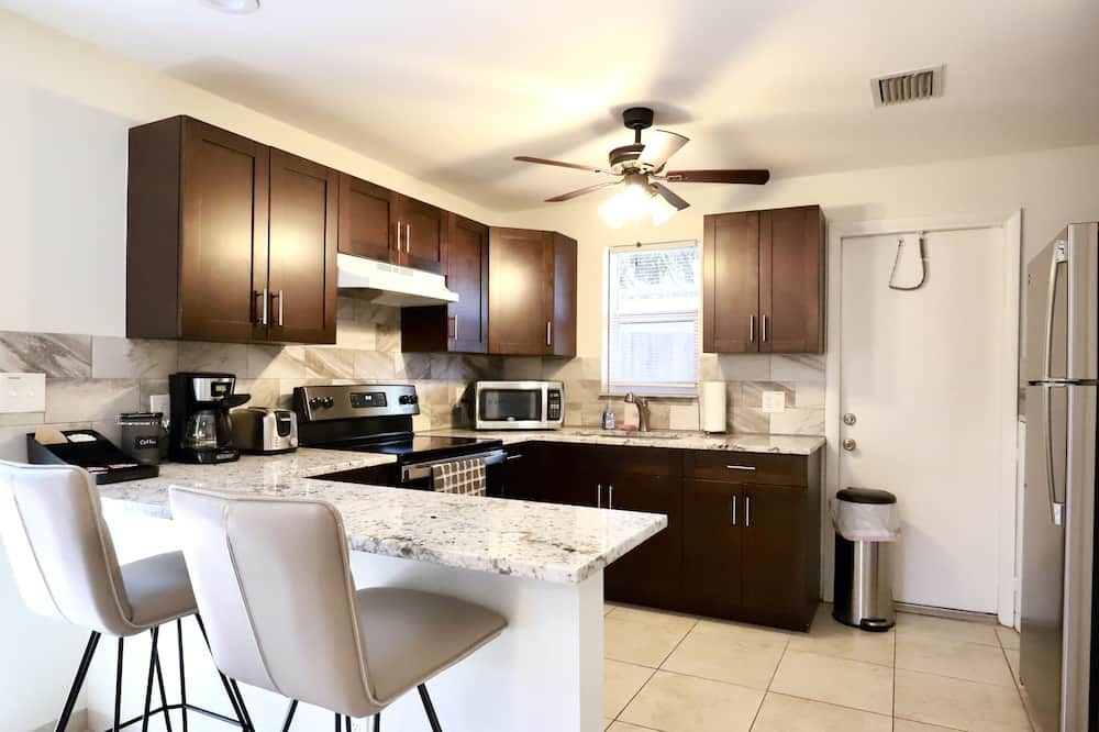 Victoria's Den-Close to airport, Cruiseport, Whole Foods - Fort Lauderdale - Küche
