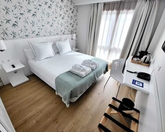 Hotel Monte Rozas - Las Rozas - Bedroom