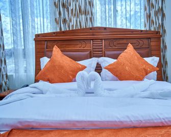 Sumni Hotel - Nkoanrua