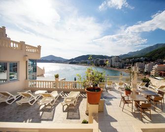 New Hotel Kuc by Marvel - Sveti Stefan - Balcón