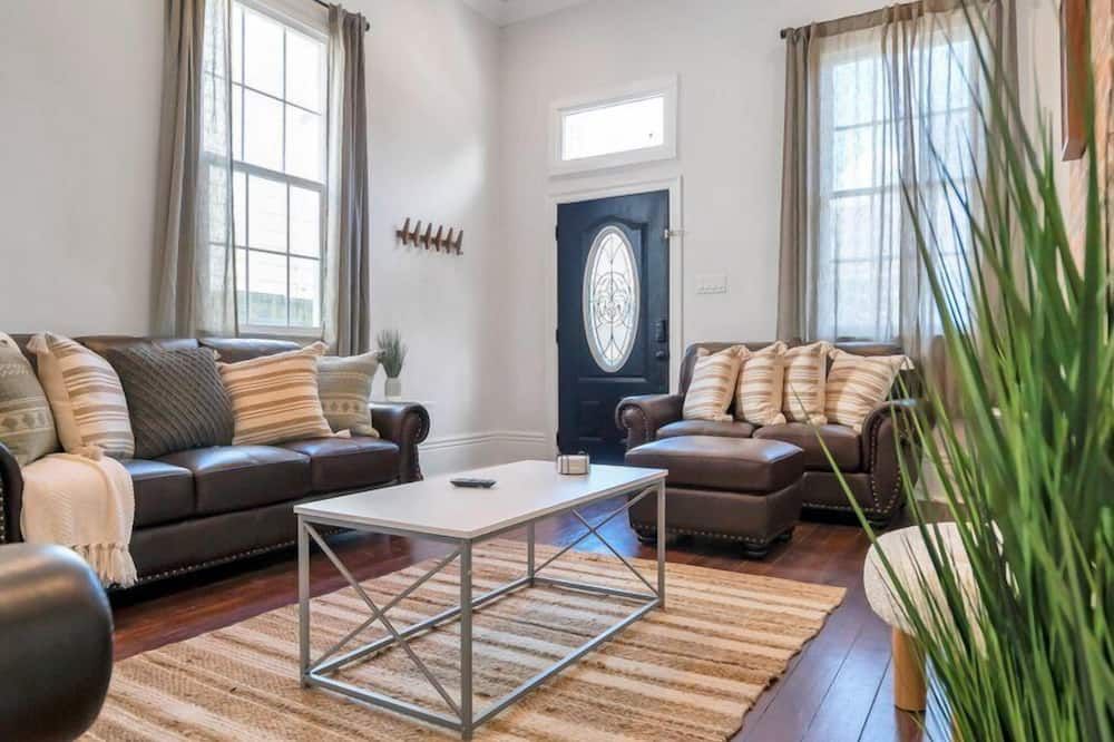 Modern home w pool & arcade near French Quarter - Nova Orleans - Sala