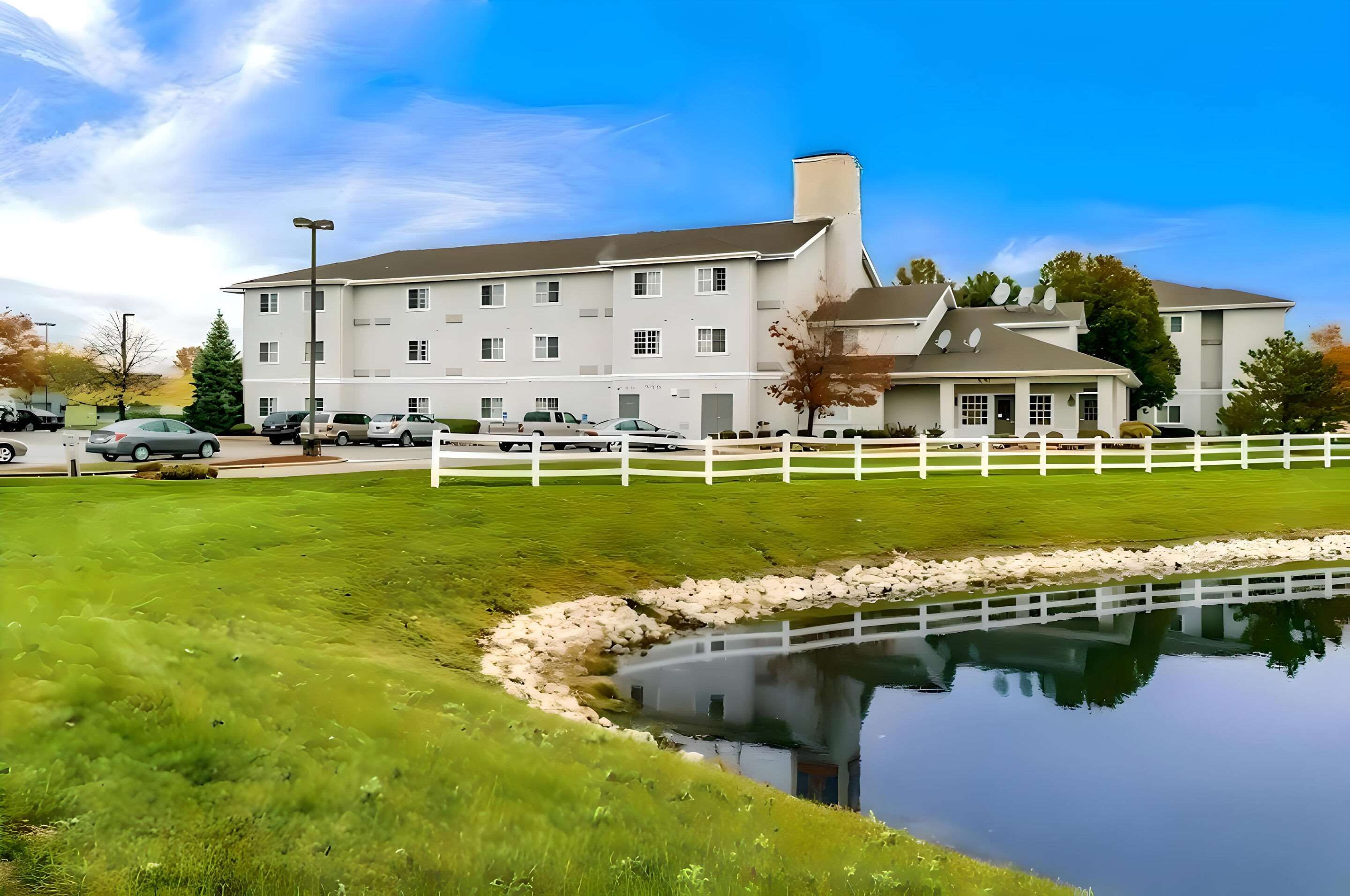Suburban Studios Fishers Indianapolis - Fishers - Gebouw