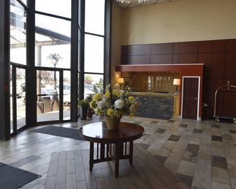 Tropical Inn - North Battleford - North Battleford - Lobby