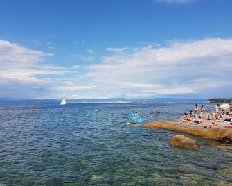 Piran Easy Sea - Cozy Old Town Apartment - Piran - Pláž