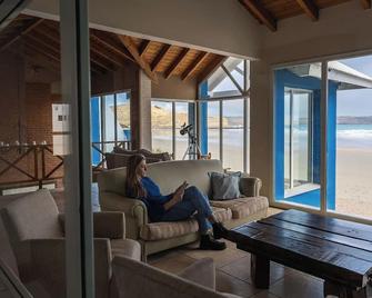 Las Restingas Hotel de Mar - Puerto Pirámides - Вітальня