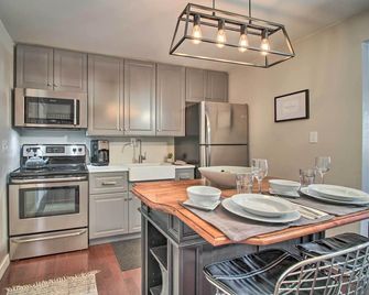 Perfect Getaway! Cozy, Modern & Convenience to Everything! - Ludlow - Cucina