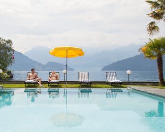 Hotel Beau Rivage Weggis - Weggis - Havuz