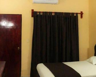 Hotel Miramar Inn - Madero - Camera da letto