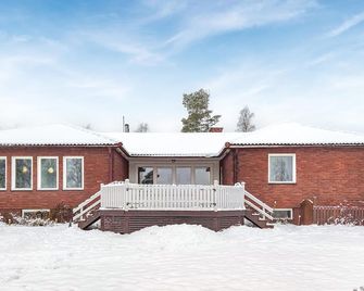 Awesome Home In Tranås With Wifi - Tranås - Building