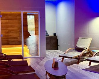 What Else Hotel - Saint-Vulbas - Spa