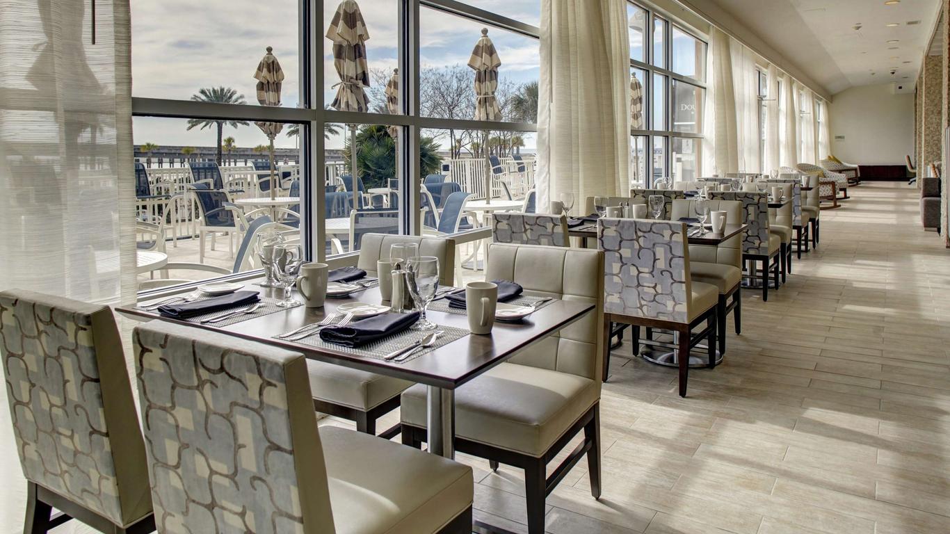 دبل تري باي هيلتون هوتل بيلوكسي