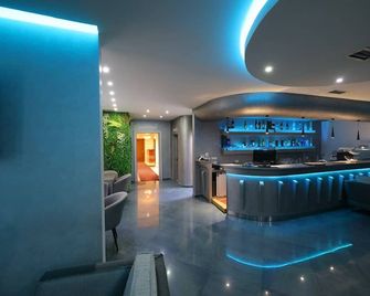 Hotel Gjuta - Tirana - Recepción