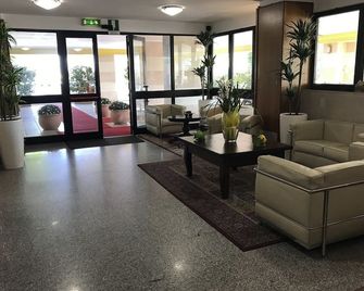 سكن فيالي فينيسيا - فيرونا - ردهة