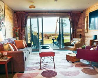 Dungeness Bay Cottages - Sequim - Living room