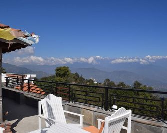The Fort Resort - Nagarkot - Balcony