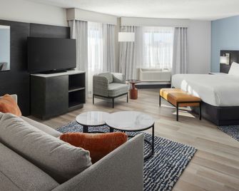 DoubleTree by Hilton Racine Harbourwalk - Racine - Bedroom