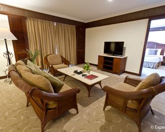 Waterfront Airport Hotel And Casino - Lapu-Lapu City - Sala de estar