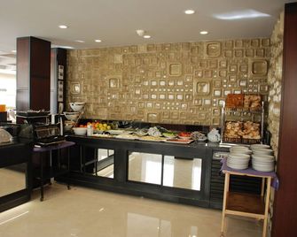 Fuar Hotel - איסטנבול - בופה