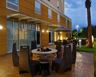 Hampton Inn & Suites Orlando North Altamonte Springs - Altamonte Springs - Patio