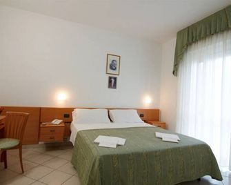 Hotel San Francesco - San Giovanni Rotondo - Bedroom