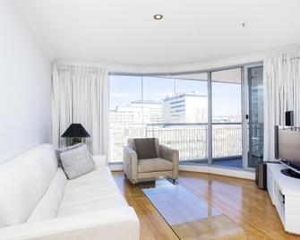 Citystyle Executive Apartments - Canberra - Living room