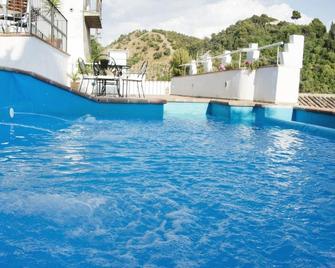 Apartamentos Montesclaros - Granada - Pool