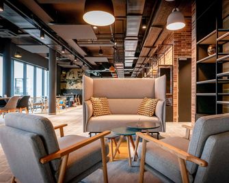 ibis Styles Valenciennes Petite Forêt - Petite-Forêt - Bar