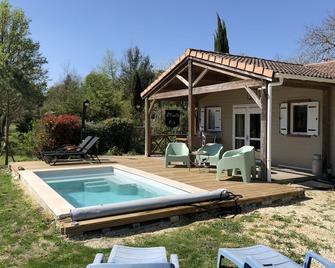 Chalet Bellevue - Saint-Paul-Lizonne - Piscina