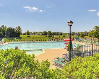 Point of Rocks Vacation Rental w/ Community Pool! - Brunswick - Pool