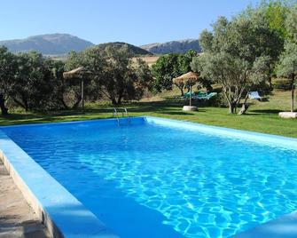 Rustic Retreat in Andalusia - Villanueva de la Concepcion - Pool