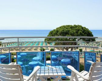 Hotel Croce Di Malta - Jesolo - Balcón