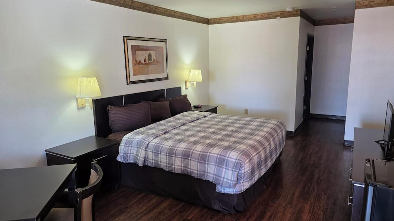 American Inn & Suites