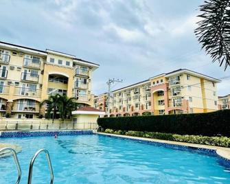 Stylish Serene Stay in Davao City - Davao City - Pool