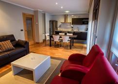 Apartamentos Albatros - Llanes - Vardagsrum